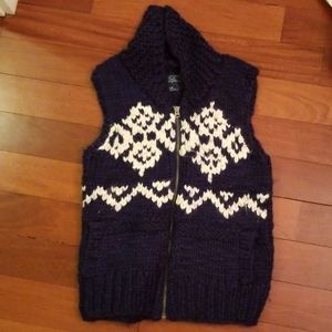 AE Cozy zip-up sweater vest (with pockets!)